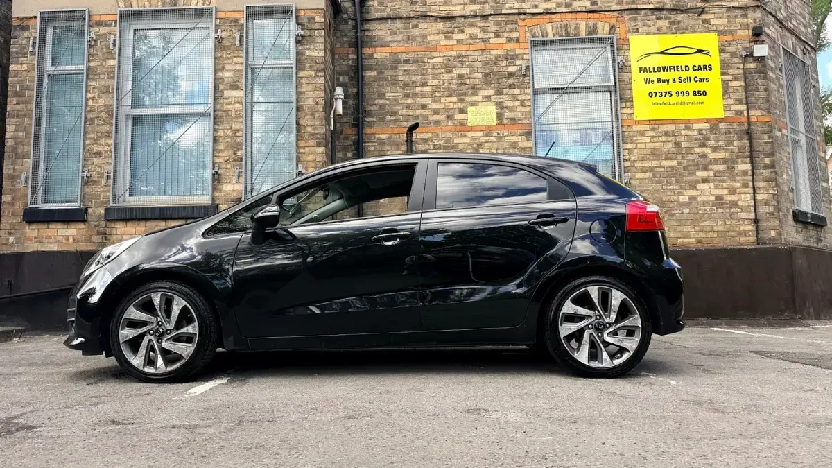 Used Kia Rio 2017 Black Hatchback