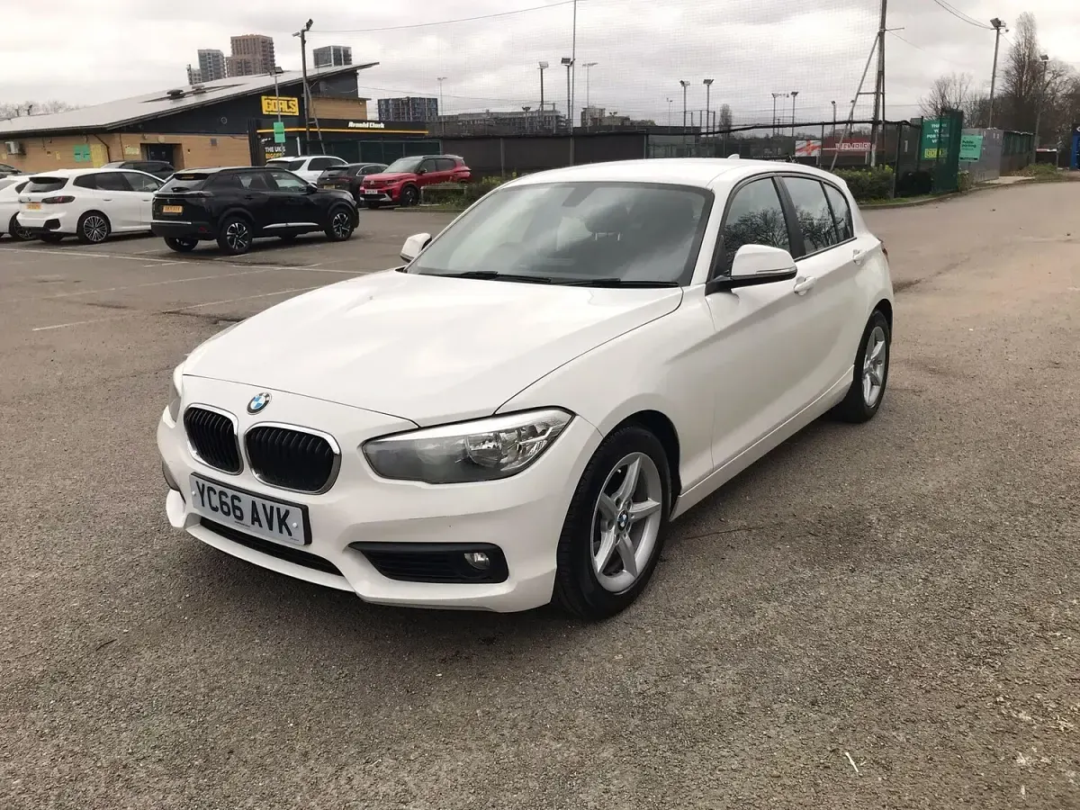 Używany BMW 116 Efficient Dynamics 2016 Biały Hatchback