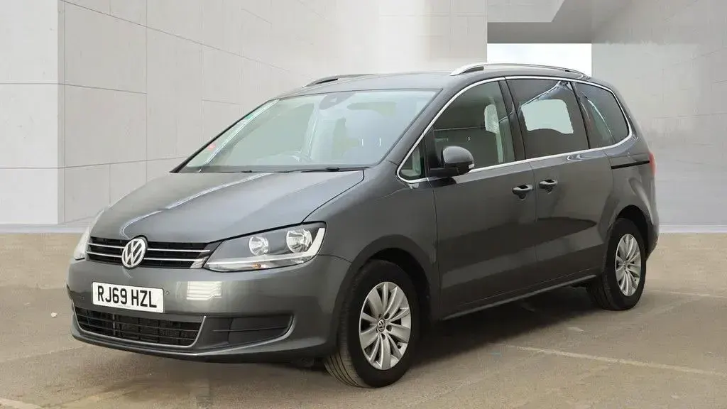 Used VW Sharan SE 150 HP (110 kW) 2019 Grey MPV