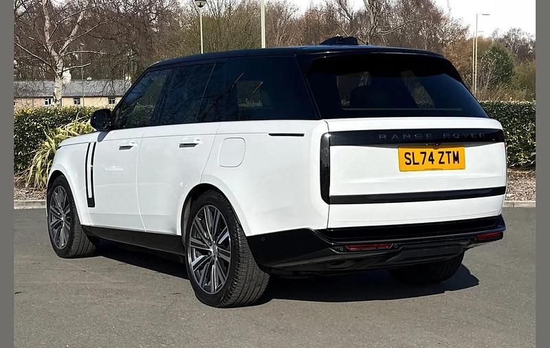 Used Land Rover Range Rover Autobiography 453 HP (333 kW) 2024 White SUV