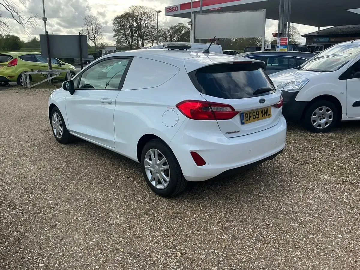 Used Ford Fiesta 2020 White Hatchback