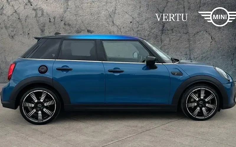 Used Mini Cooper S Exclusive 178 HP (130 kW) 2022 Blue Hatchback