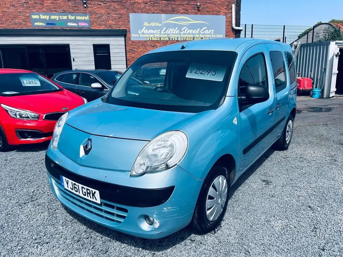Used Renault Kangoo Expression 106 HP (77 kW) 2011 Blue MPV