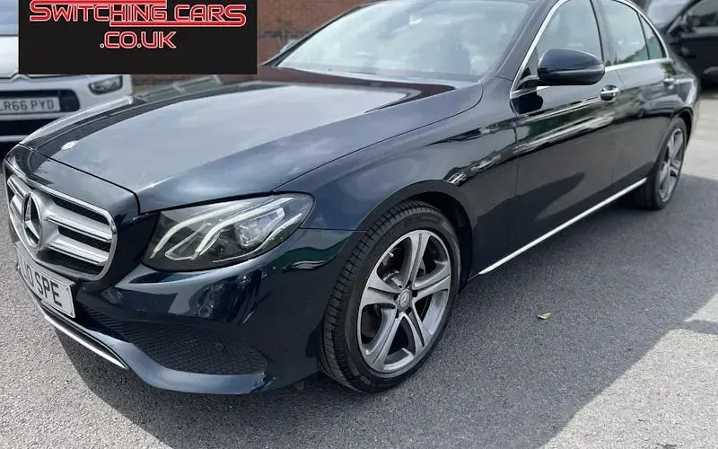 Käytetty Mercedes E220 Premium 194 HP (142 kW) 2019 Sedan