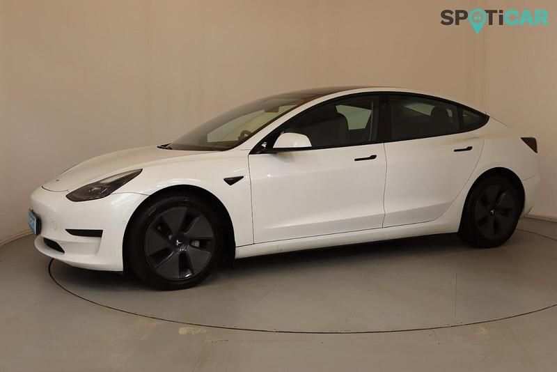 Used Tesla Model 3 Standard Range Plus 177 kW (241 HP) 2021 White Sedan