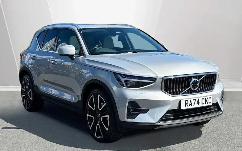 Usado Volvo XC40 Ultra 197 HP (144 kW) 2026 SUV