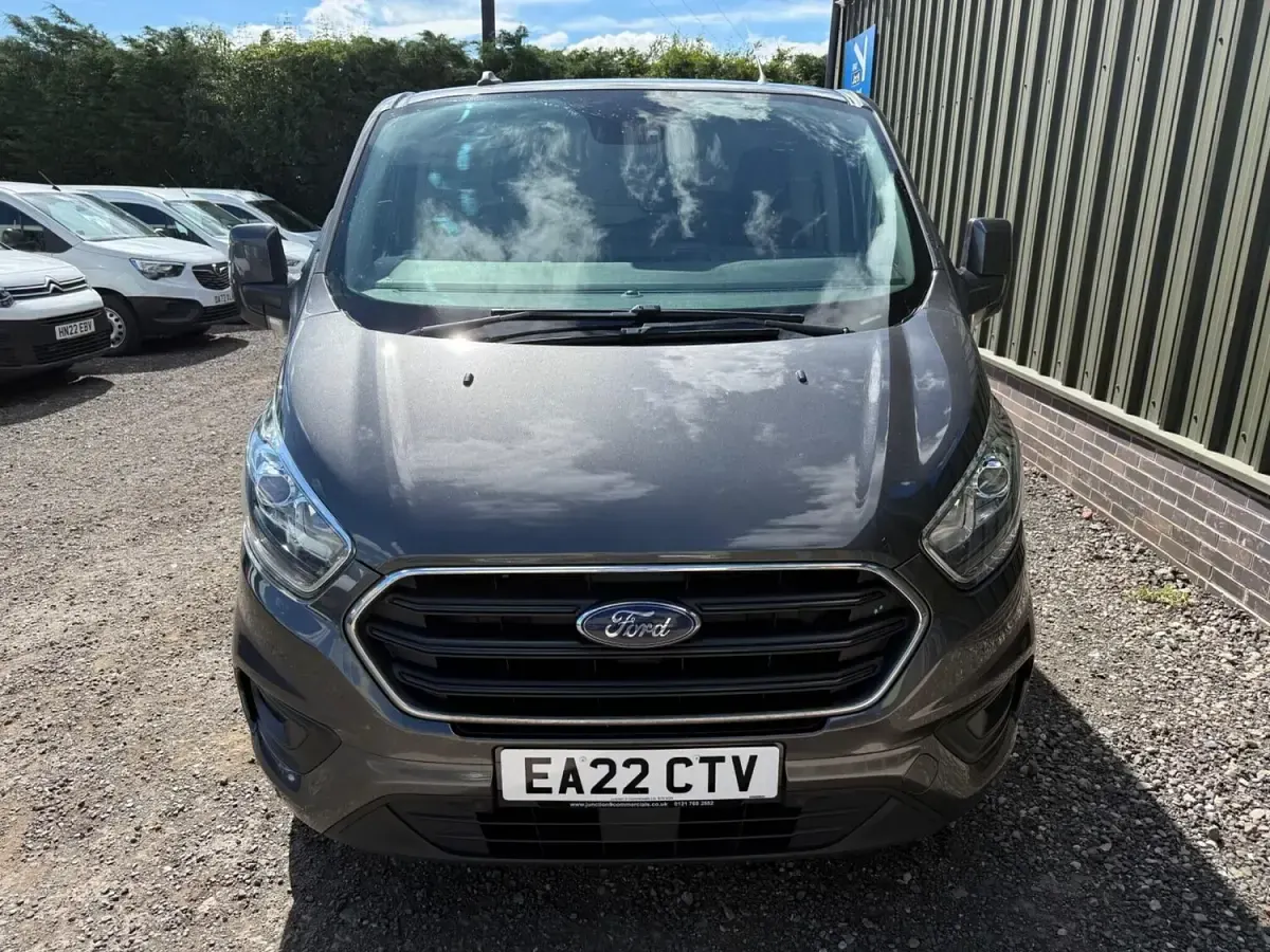 Used Ford Transit Custom Limited 130 HP (95 kW) 2022 Grey Van