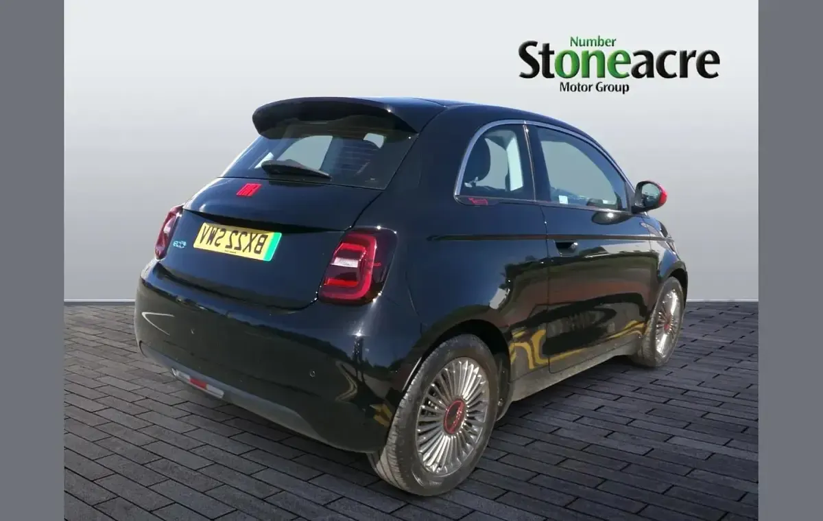 Używany Fiat 500e Red 69 kW (95 KM) 2022 Czarny Hatchback