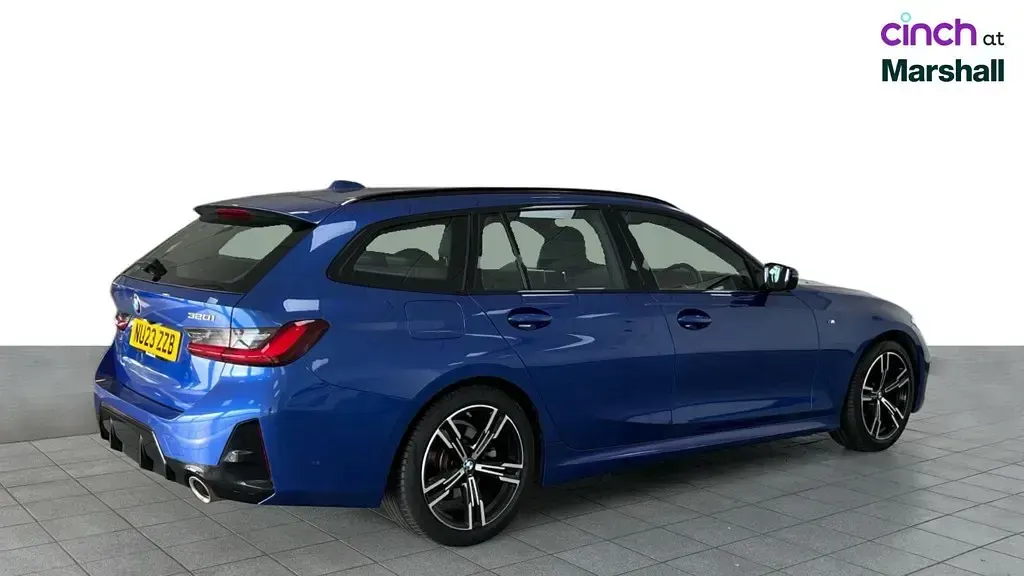Used BMW 320 M Sport 184 HP (135 kW) 2023 Portimao blue Estate