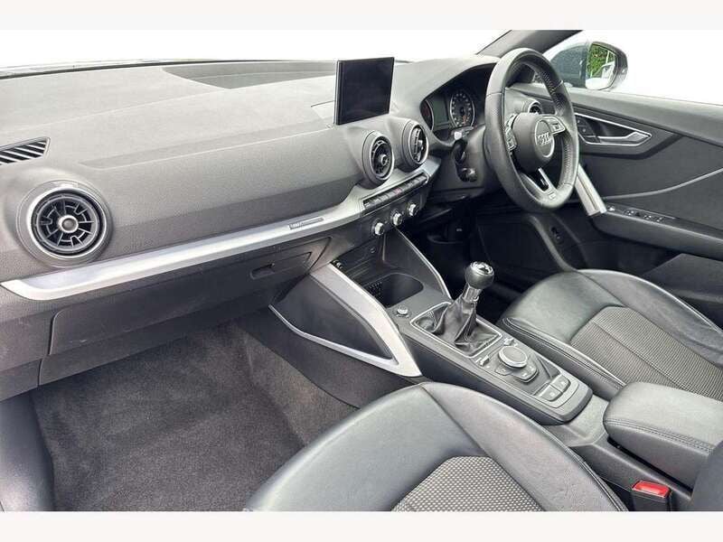 Image 2/4