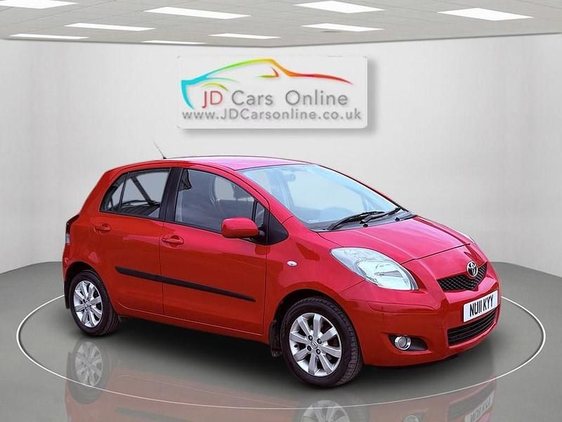 Red Used 2011 Toyota Yaris Hatchback | £4,995 (Fair price) - Image 1/4
