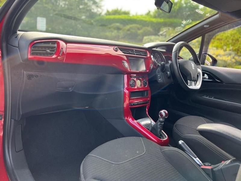 Used DS Automobiles DS3 Connected Chic 2017 Red Hatchback