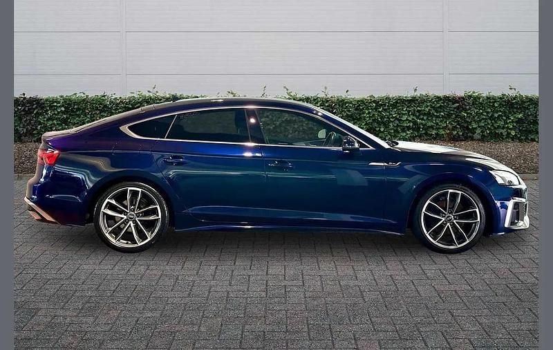 Used Audi A5 Sportback S-Line 161 HP (118 kW) 2022 Blue Hatchback