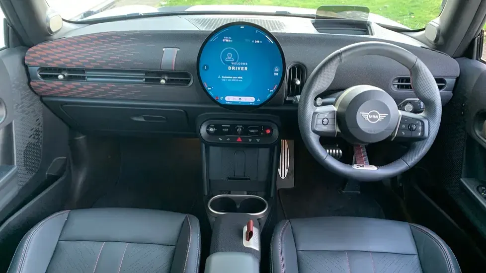 Used Mini John Cooper Works Hatch 228 HP (167 kW) 2024 White Hatchback