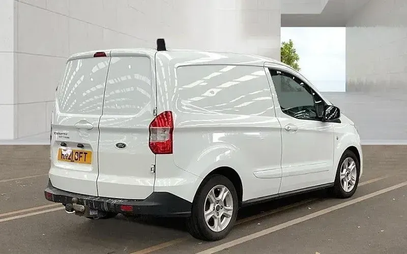 Used Ford Transit Courier Limited 101 HP (74 kW) 2021 White Van