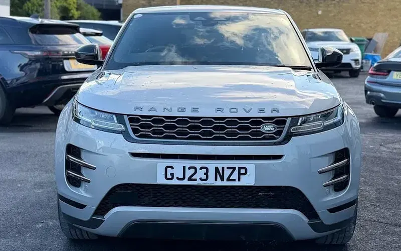 Usado Land Rover Range Rover evoque R-Dynamic 309 HP (227 kW) 2023 Prateado SUV
