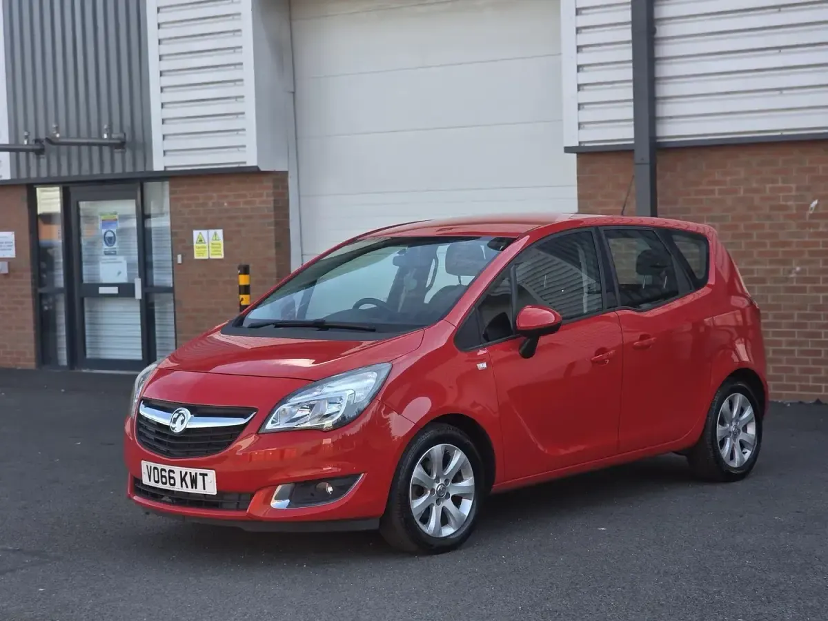 Used Vauxhall Meriva 2016 Red MPV