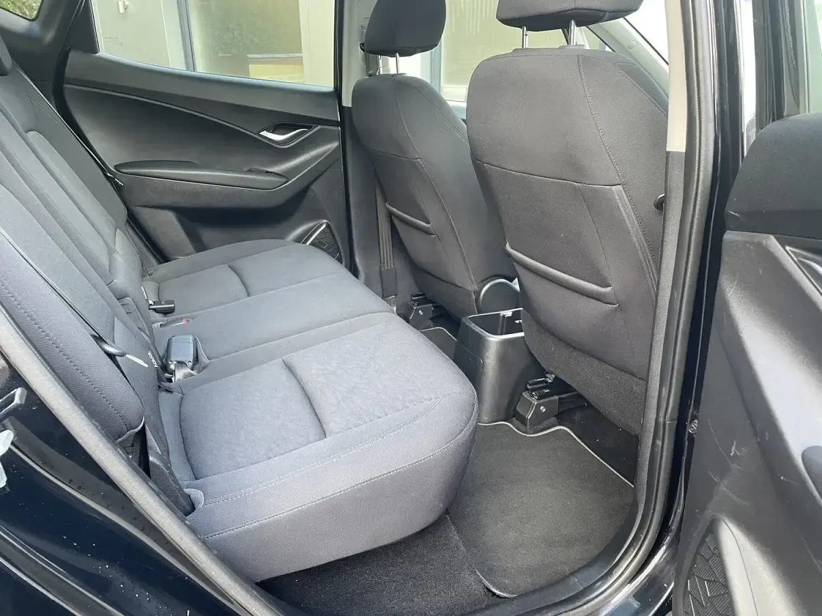 Used Hyundai ix20 Style 90 HP (66 kW) 2012 Black Hatchback
