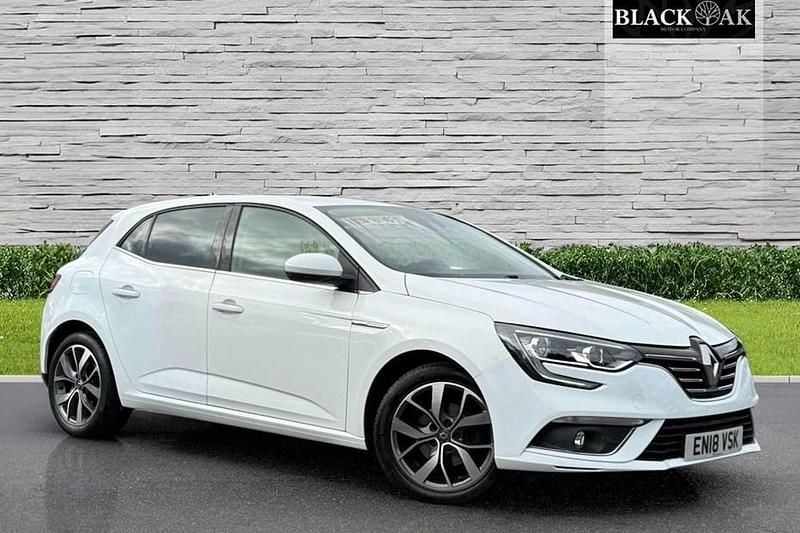 White Used 2018 Renault Mégane IV Dynamique Hatchback | £8,995 (Fair price) - Image 1/1