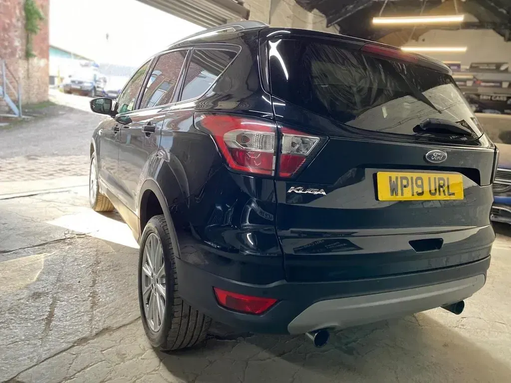 Used Ford Kuga Titanium 120 HP (88 kW) 2019 Black SUV