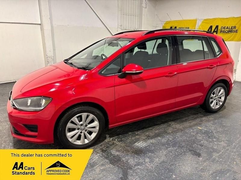 Used VW Golf Sportsvan SE 110 HP (80 kW) 2015 Red MPV