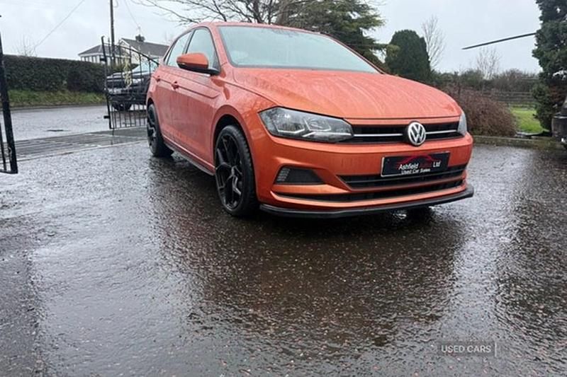 Used VW Polo SE 80 HP (58 kW) 2019 Orange Hatchback