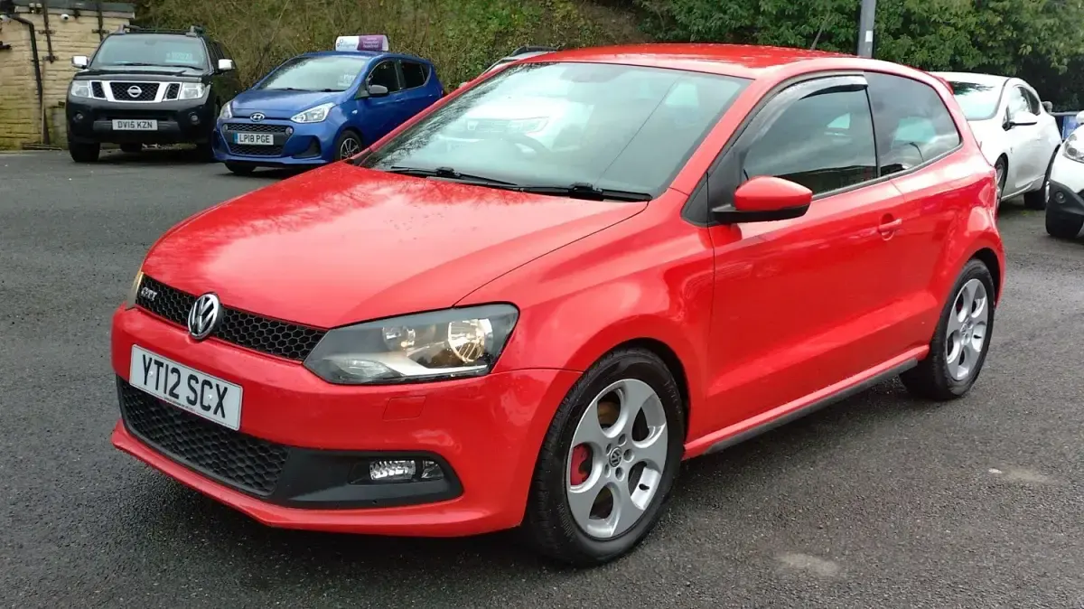 Begagnad VW Polo GTI 180 HK (132 kW) 2012 Röd Halvkombi