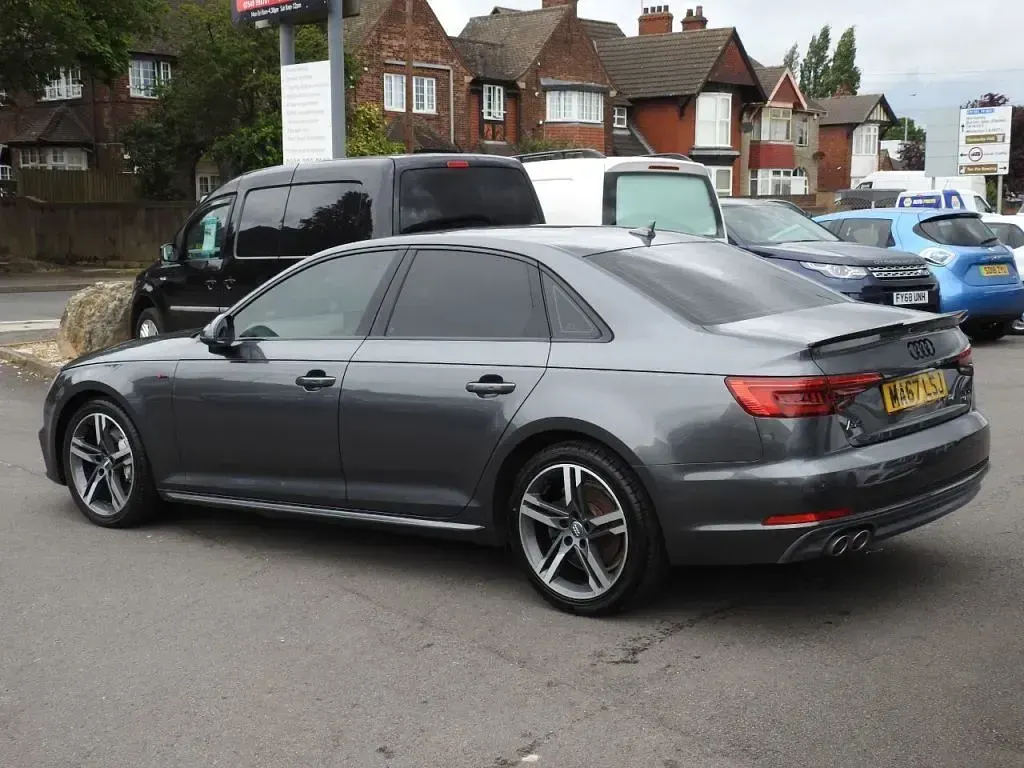 Used Audi A4 S-Line 190 HP (139 kW) 2017 Grey Sedan