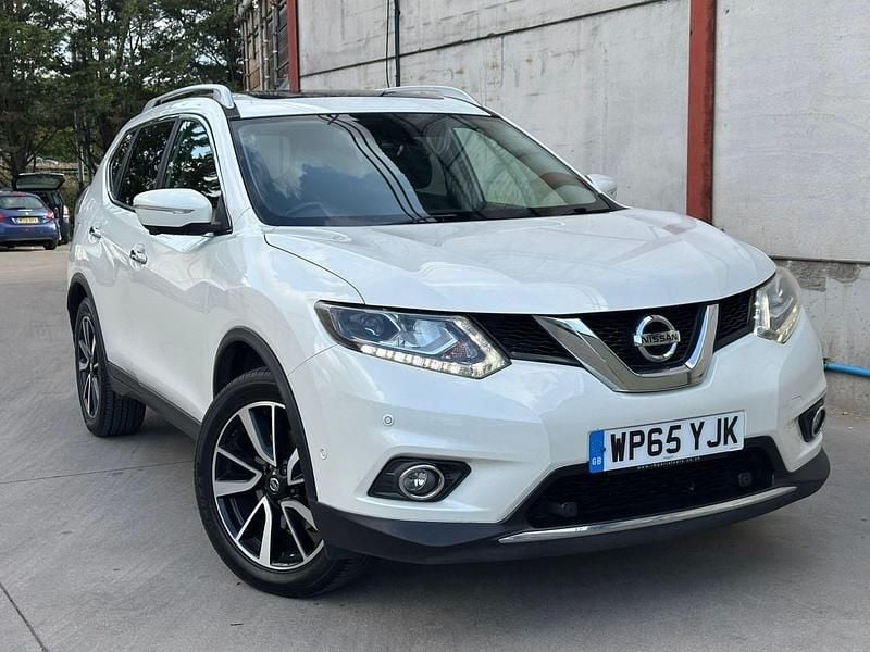 White Used 2015 Nissan X-Trail Tekna SUV | £8,495 (A bit pricey) - Image 1/4
