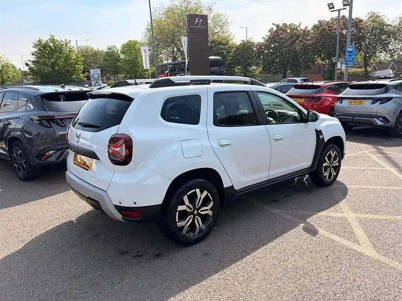 Second-hand Dacia Duster Prestige 90 CP (66 kW) 2022 Alb SUV