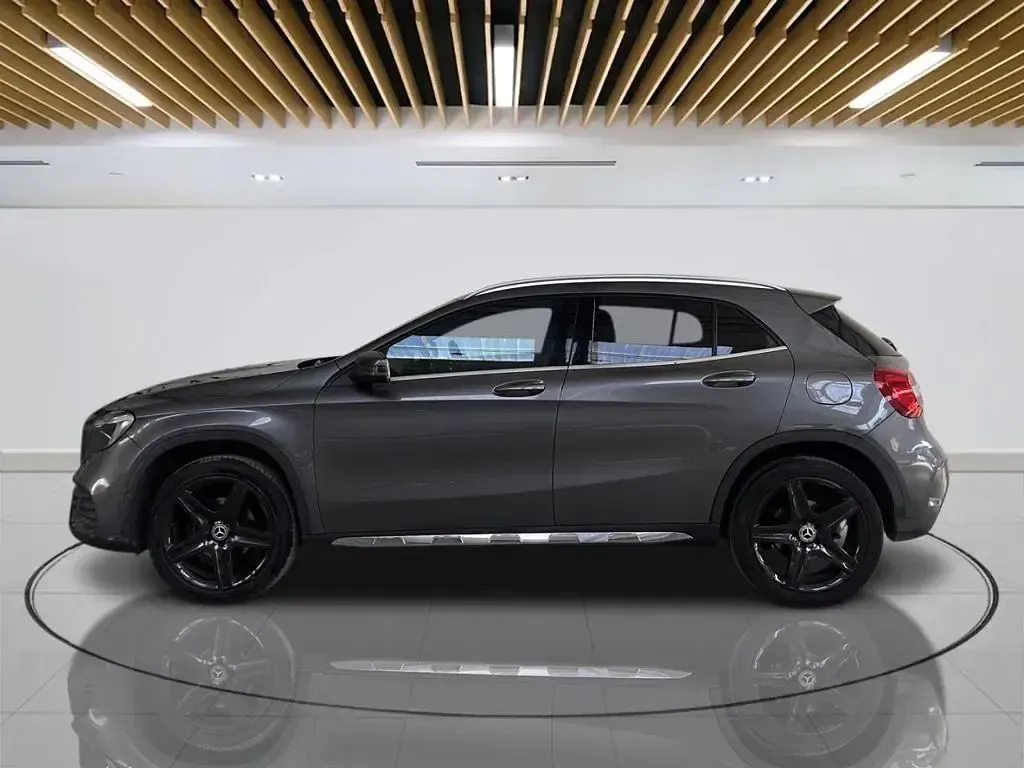 Used Mercedes GLA200 AMG line 136 HP (100 kW) 2018 Grey SUV
