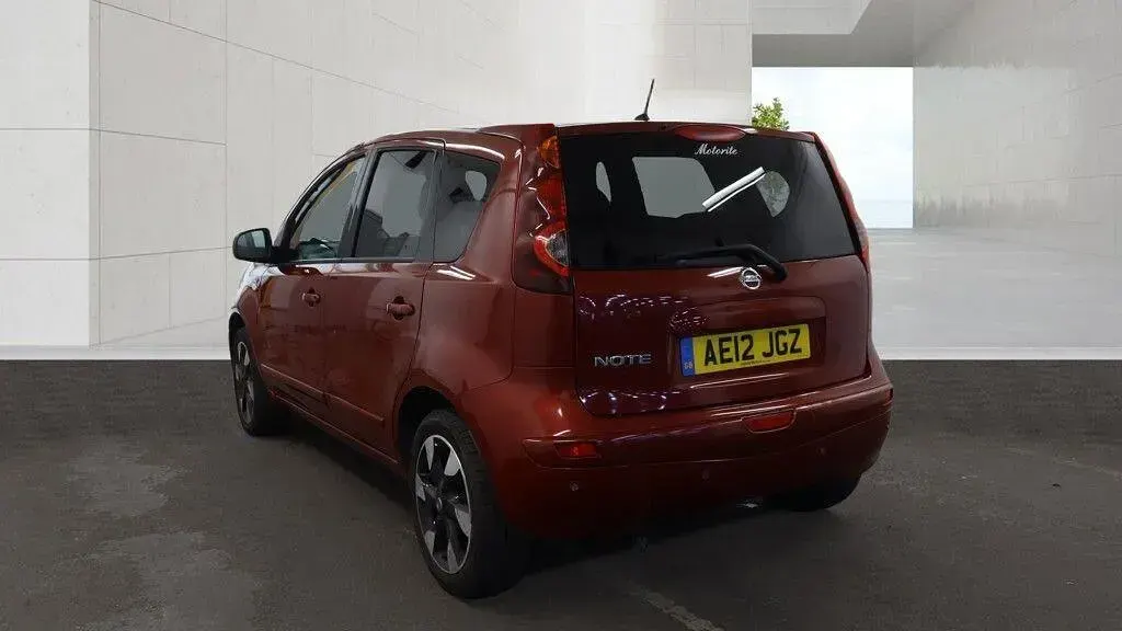 Used Nissan Note N-TEC 110 HP (80 kW) 2012 Red Hatchback
