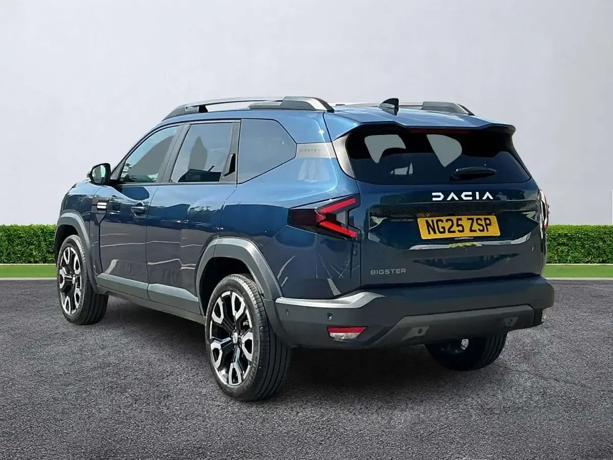 Used Dacia Bigster Journey 140 HP (102 kW) 2025 Blue SUV