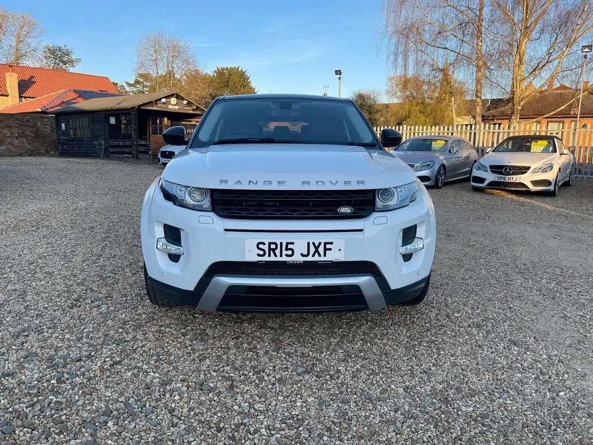 Used Land Rover Range Rover evoque Dynamic 2015 White Estate