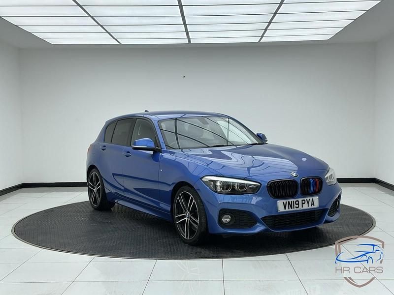 Begagnad BMW 116 Efficient Dynamics 2019 Blå Halvkombi