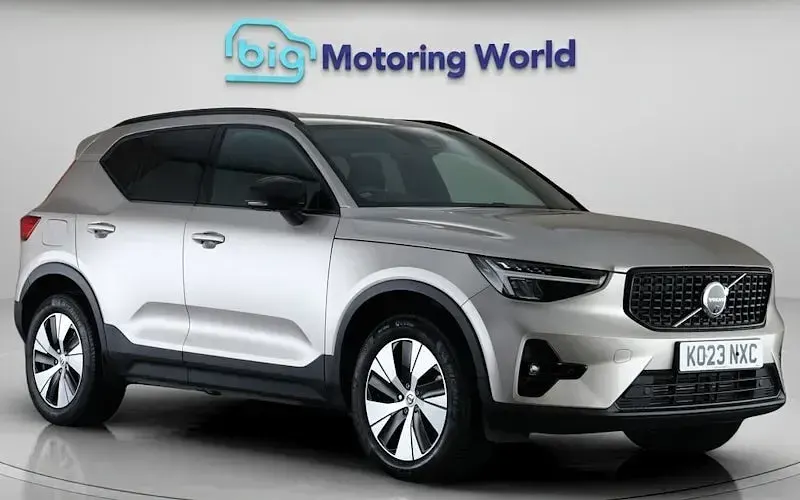 Usado Volvo XC40 Plus 211 HP (155 kW) 2023 SUV