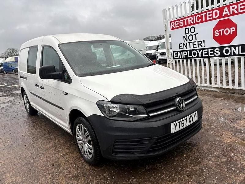 White Used 2017 VW Caddy Maxi MPV | £6,295 (Good price) - Image 1/4