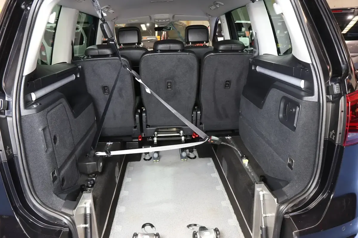 Used Seat Alhambra SE 150 HP (110 kW) 2019 Black MPV