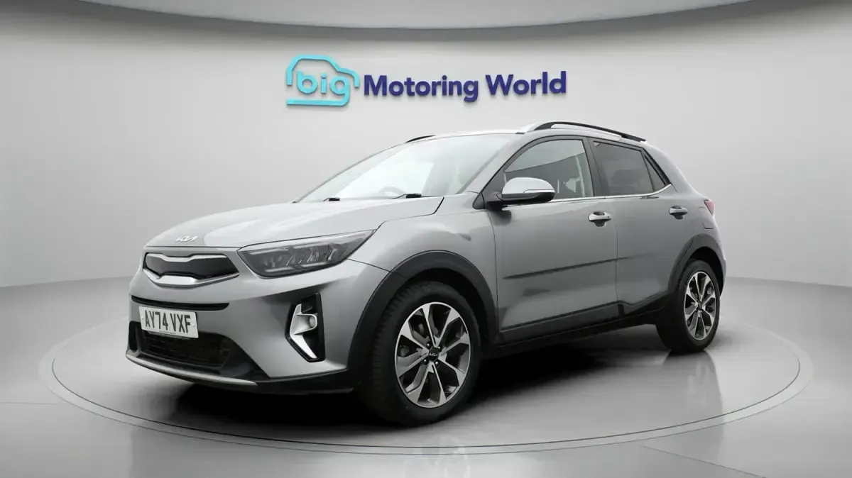 Used Kia Stonic 99 HP (72 kW) 2024 Grey SUV