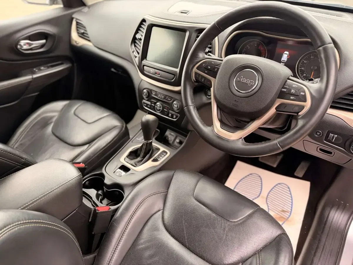Used Jeep Cherokee Limited 2017 Grey SUV