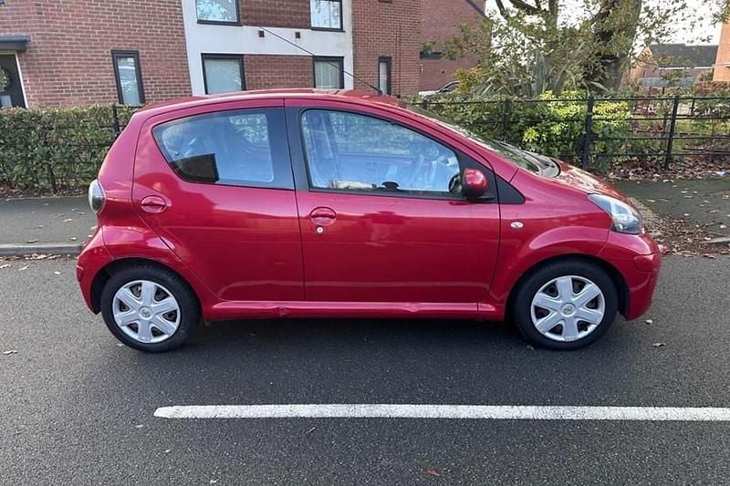Red Used 2011 Toyota Aygo Hatchback | £1,650 (Good price) - Image 1/1