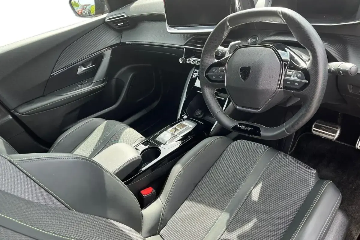Used Peugeot 2008 GTi 137 HP (100 kW) 2025 SUV