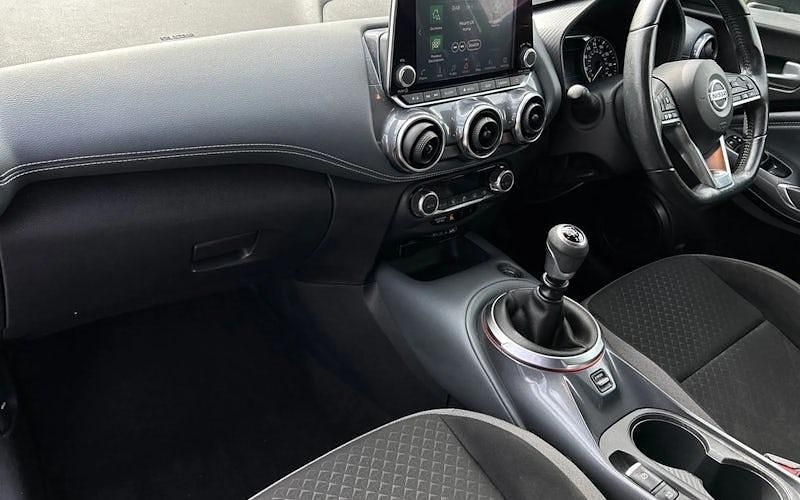 Used Nissan Juke N-Connecta 117 HP (86 kW) 2020 Grey SUV