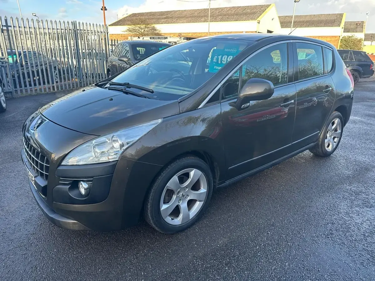 Used Peugeot 3008 Sport 112 HP (82 kW) 2010 Brown Estate