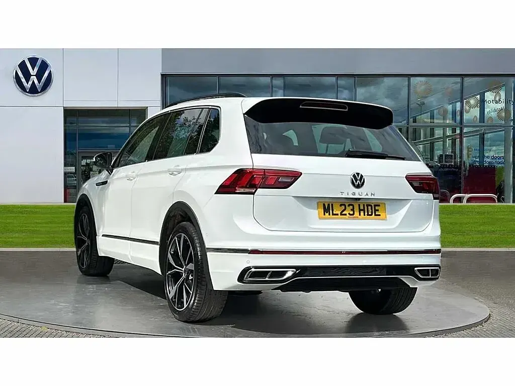 Used VW Tiguan R-line 150 HP (110 kW) 2023 White SUV