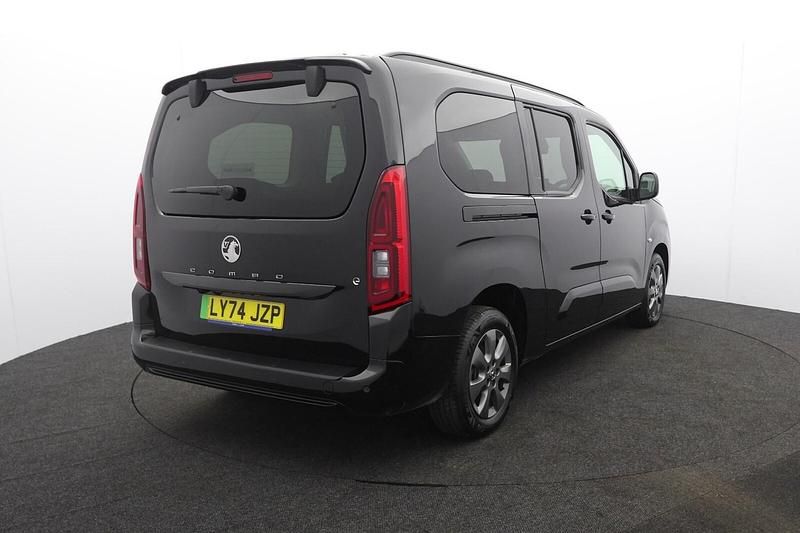 Used Vauxhall Combo Ultimate 100 kW (136 HP) 2024 Black MPV