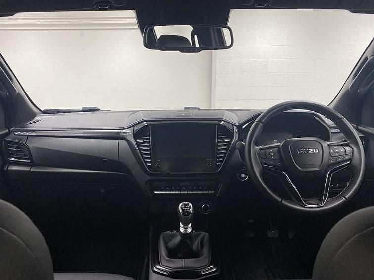 Used Isuzu D-Max 2024 Orange Pickup