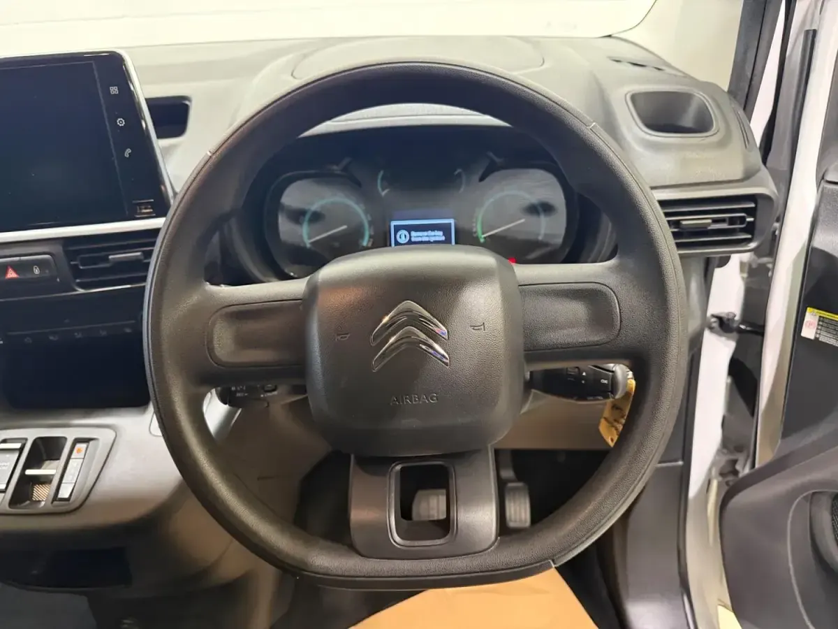Used Citroën e-Berlingo 100 kW (136 HP) 2022 White MPV