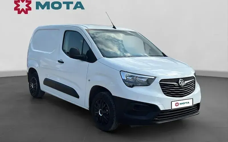 Used Vauxhall Combo Edition 102 HP (75 kW) 2019 MPV