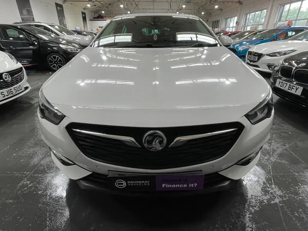 Used Vauxhall Insignia Sport 2017 White Hatchback